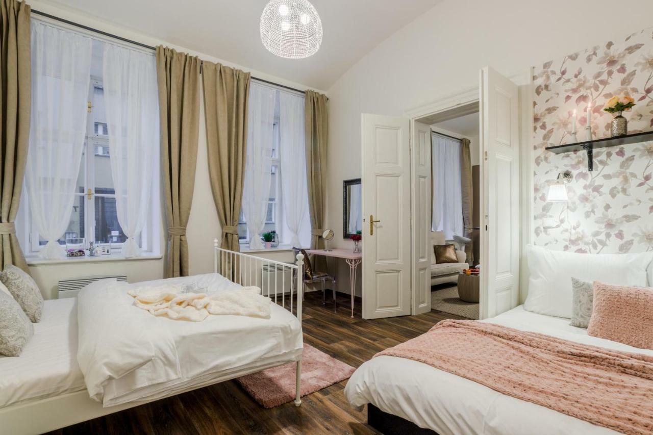 Prague Apt Near Charles Bridge By Michal&Friends Praga Exterior foto