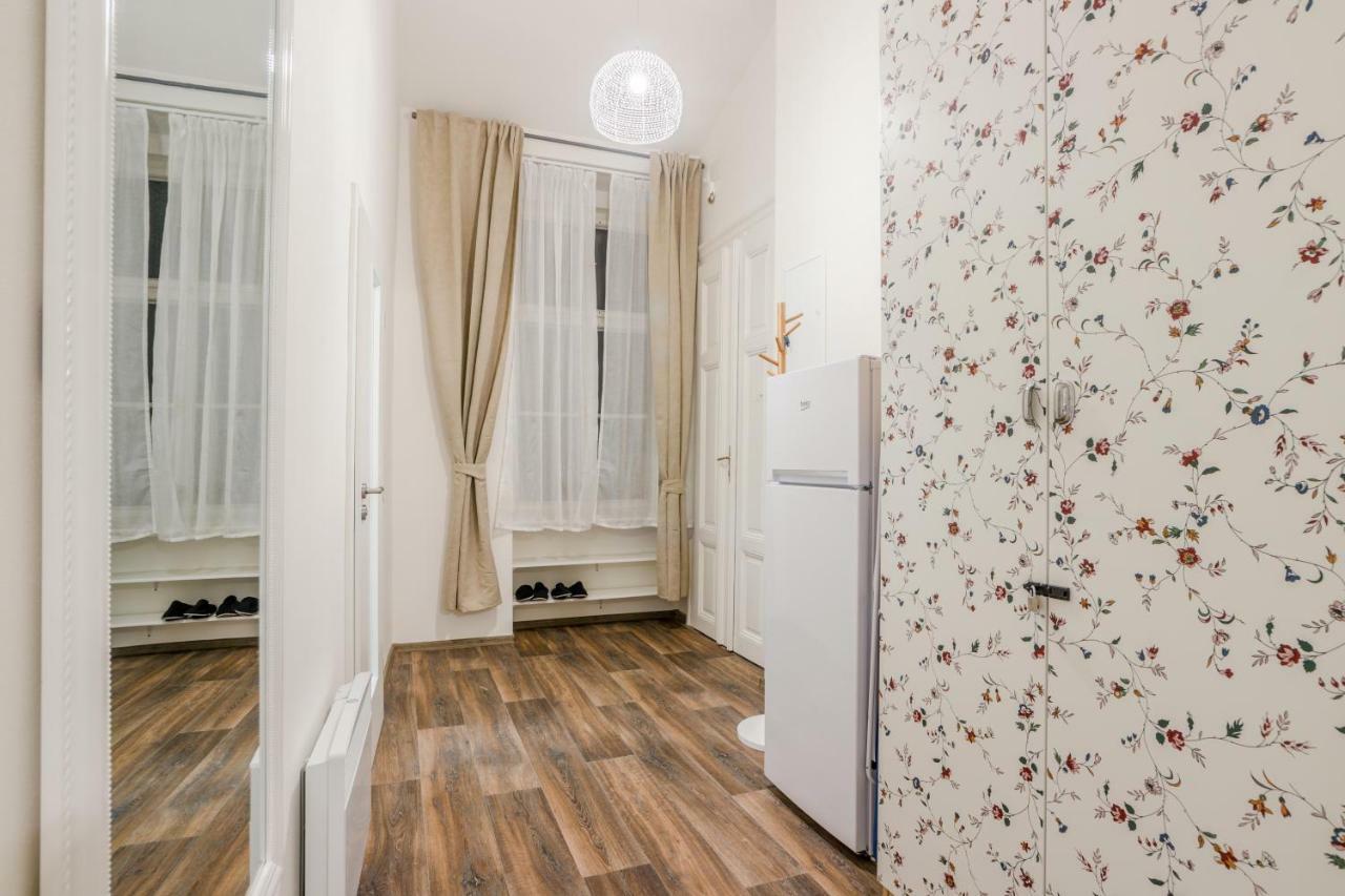 Prague Apt Near Charles Bridge By Michal&Friends Praga Exterior foto