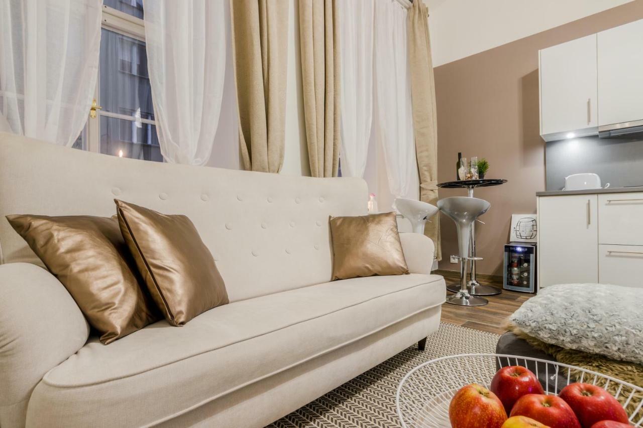 Prague Apt Near Charles Bridge By Michal&Friends Praga Exterior foto